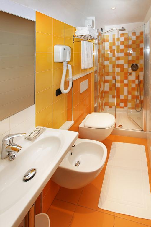 Hotel Biancaneve Sauze D'Oulx Room photo